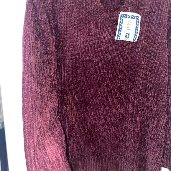$1 when bundled ⚡️ NWT Velvet Plum V-Neck Sweater - Picture 13 of 14